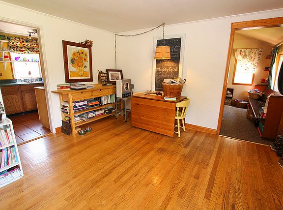 3rd image of 421 Ingalton Ave