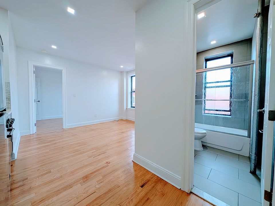 1st image of 640 Carroll St #4D
