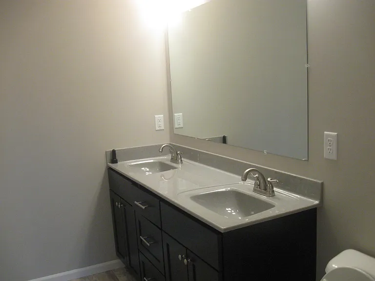 1505 W 4th St #A — Photo 6