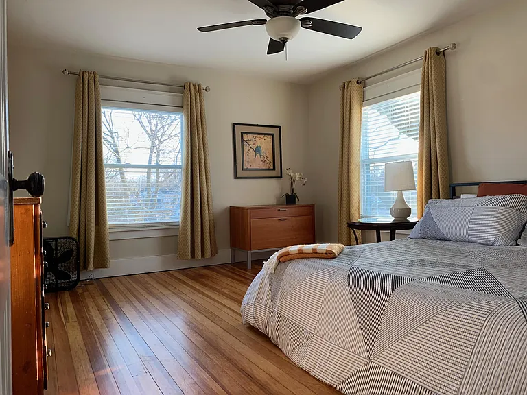 2608 Leclaire St #UPSTAIRS — Photo 36