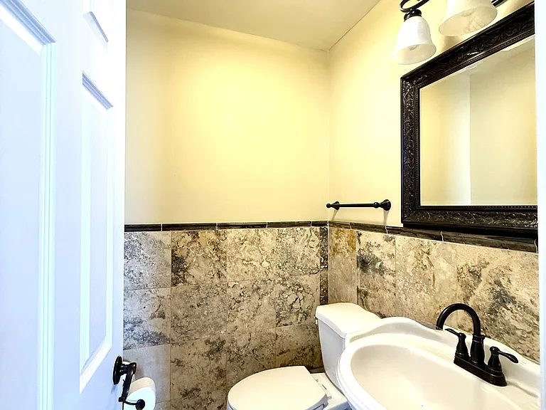 410 Lancaster Ave — Photo 12