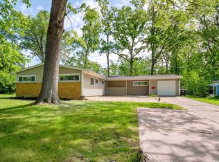 2834 Inwood Dr, Fort Wayne, IN 46815