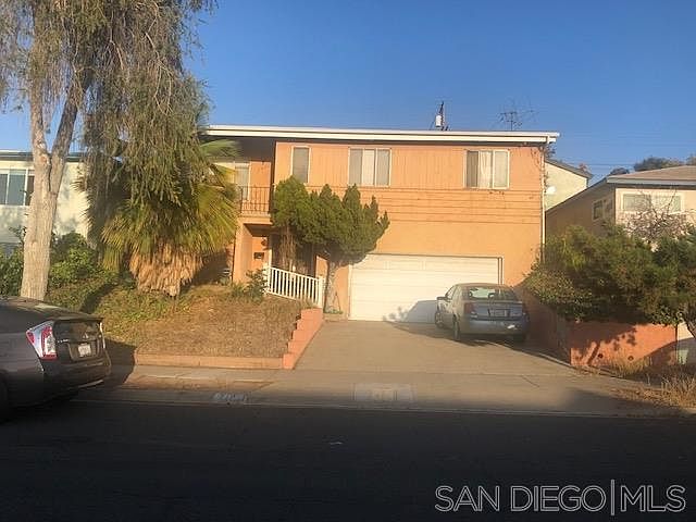 2nd image of 2441 55th St