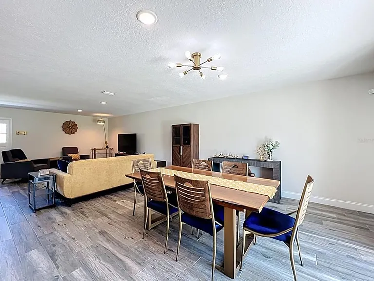 4400 Thermal Ln — Photo 11