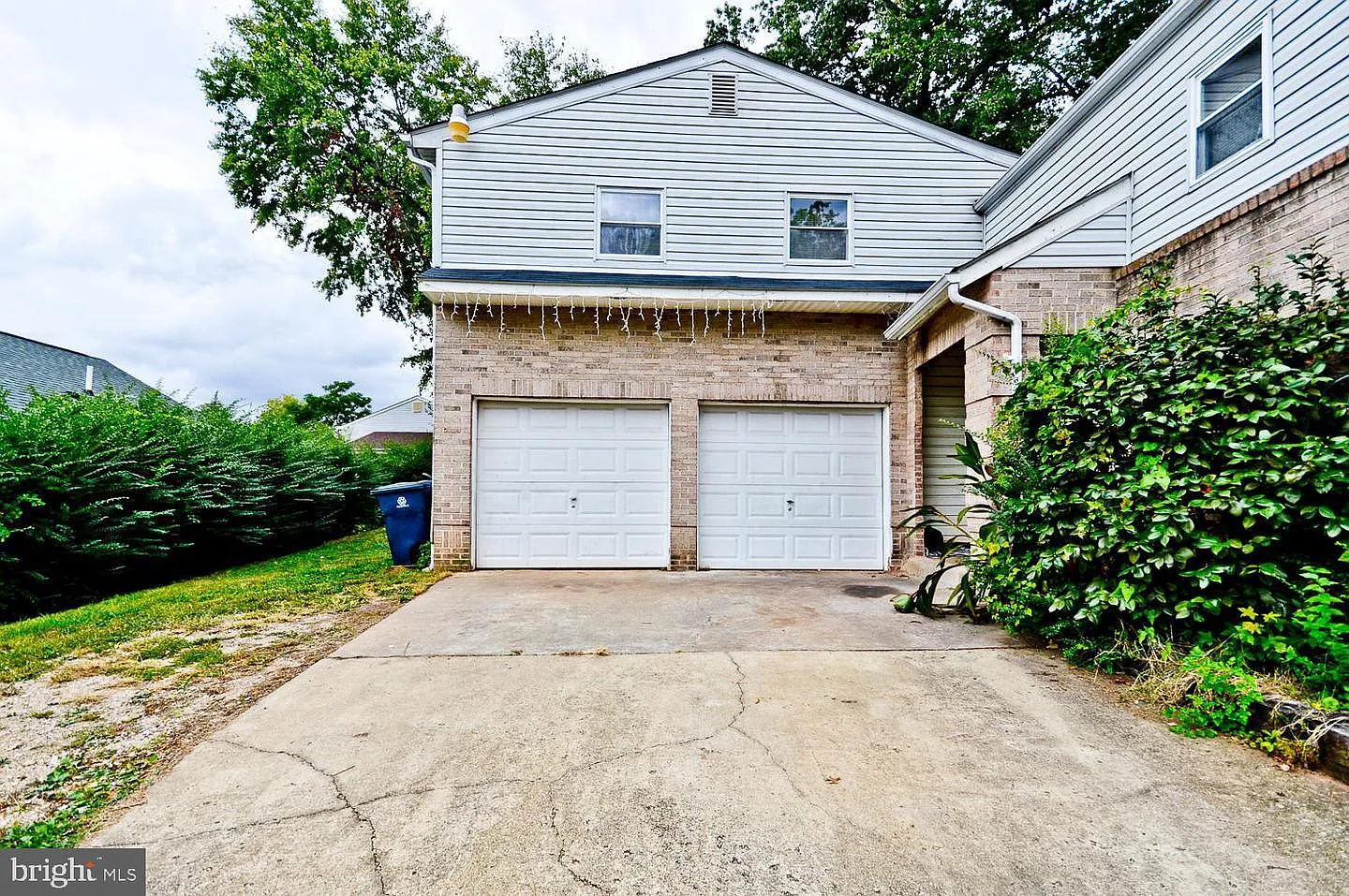 906 Cypresstree Pl photo 1