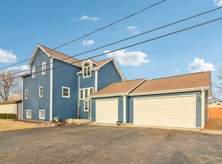 912 River Terrace Dr, Johnsburg, IL 60051