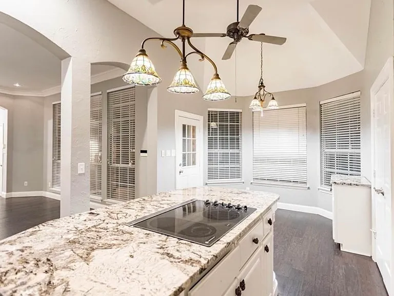 6316 Palomino Dr — Photo 4