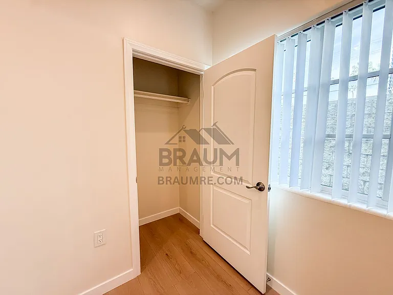 1423 Franklin St — Photo 29