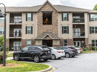142 Brickton Village Cir #108, Fletcher, NC 28732