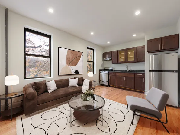 32-20 34th Ave #4C, Astoria, NY 11106
