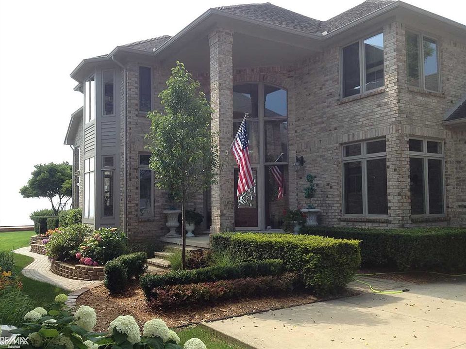 1st image of 47750 Harbor Dr