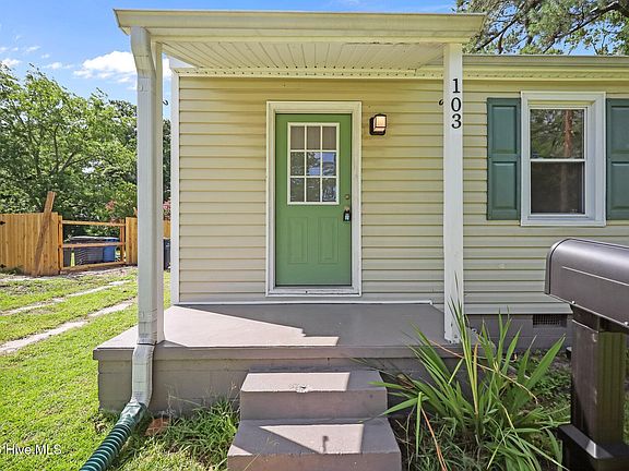 4th image of 103 Robin Road