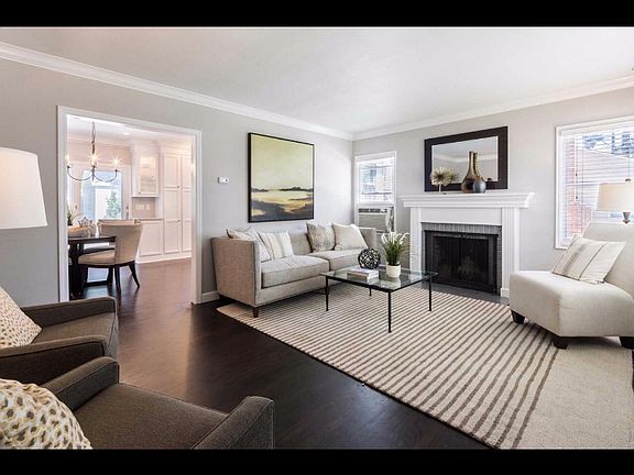 2nd image of 1051 Menlo Oaks Dr