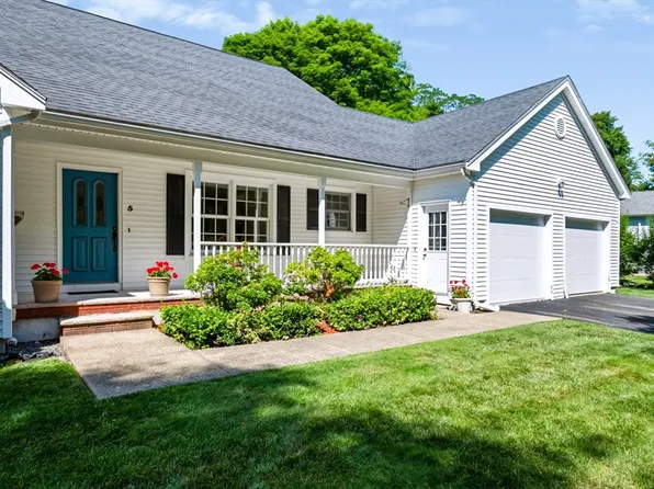 5 Day Ave, Danvers, MA 01923