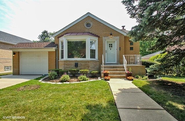 1st image of 6209 N Lowell Ave