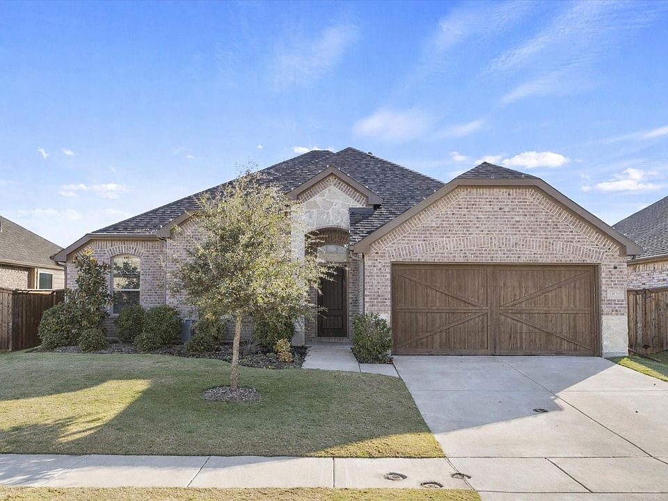 1st image of 1825 Tuscany Dr