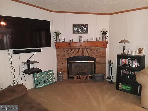 3rd image of 6404 Newell Ln