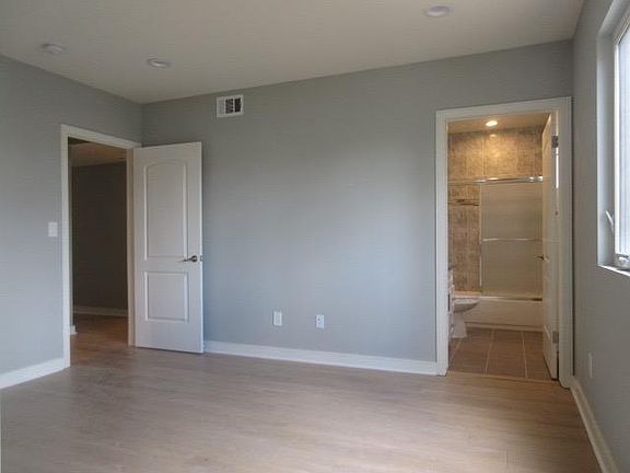 5th image of 627 N Mariposa Ave #625