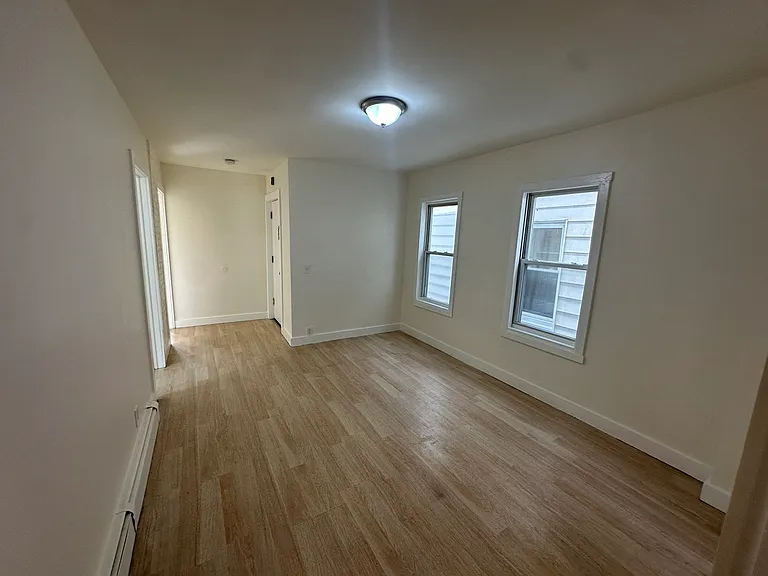 274 Cleveland St #2 — Photo 3