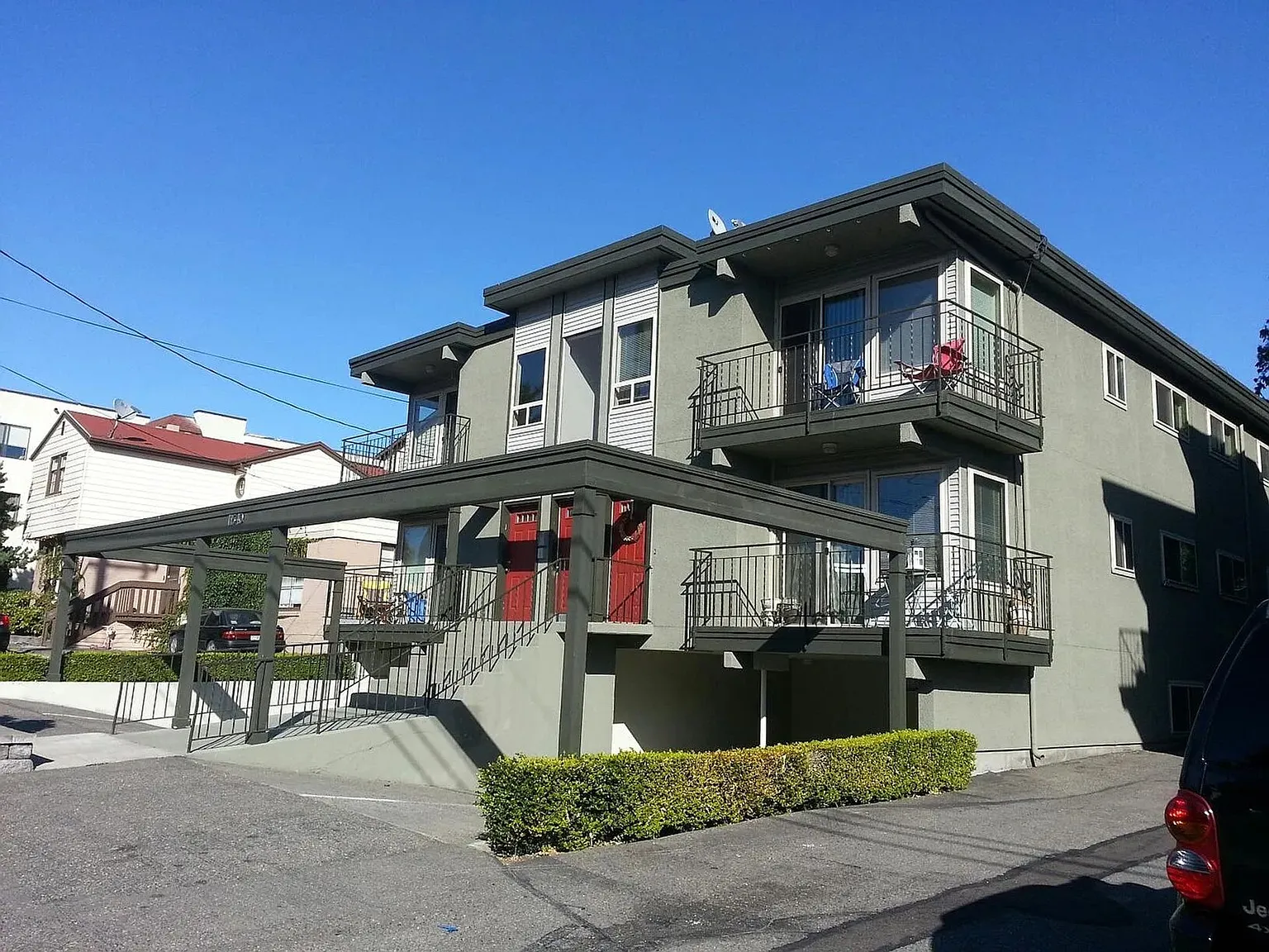 Avia Apartments | Renovated Homes in Seattle's Greenwood Neighborhood | 1 MONTH FREE!! — Photo 4