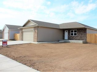 1359 Jewell Ave, Liberal, KS 67901