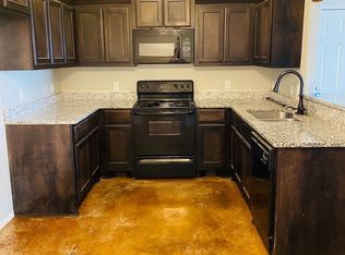 1823 Post Oak Rd, El Reno, OK 73036