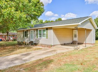 107 Carolyn Dr, Martin, TN 38237