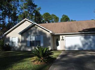 1136 Oak St, Ocean Springs, MS 39564