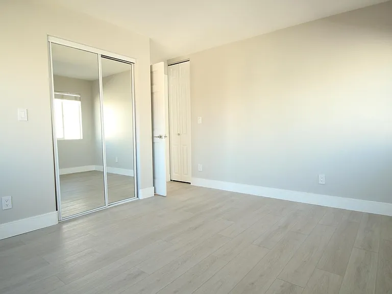 832 Rose Ave — Photo 54