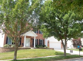 748 Stoney Creek Ln, Ballwin, MO 63021