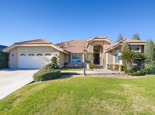 2109 Blue Oak Dr, Bakersfield, CA