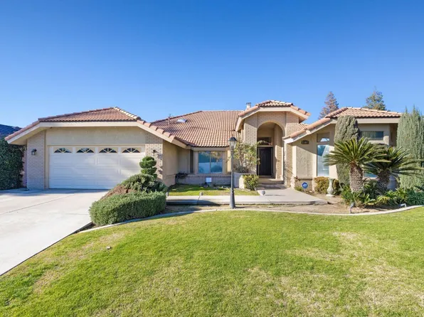 2109 Blue Oak Dr, Bakersfield, CA 93311