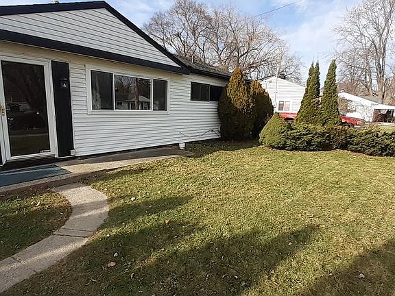 2nd image of 23557 Lauren Ave