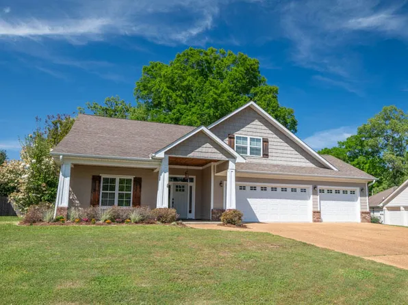 614 S Wedgewood Rd, Starkville, MS 39759
