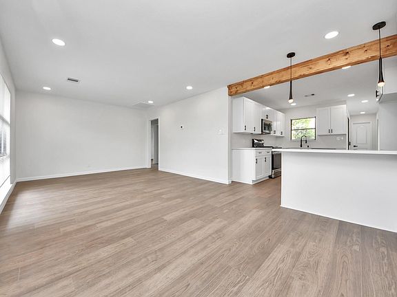 5th image of 6522 Belarbor St