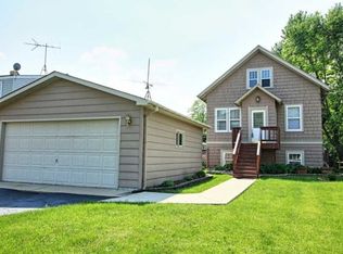 36 Lippincott Rd, Fox Lake, IL 60020