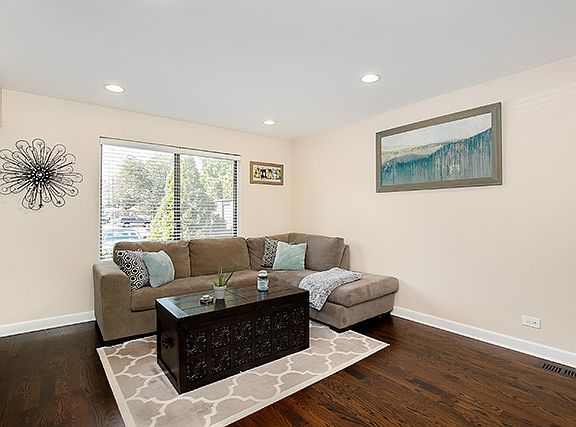 3rd image of 7333 Winthrop Way Unit 3