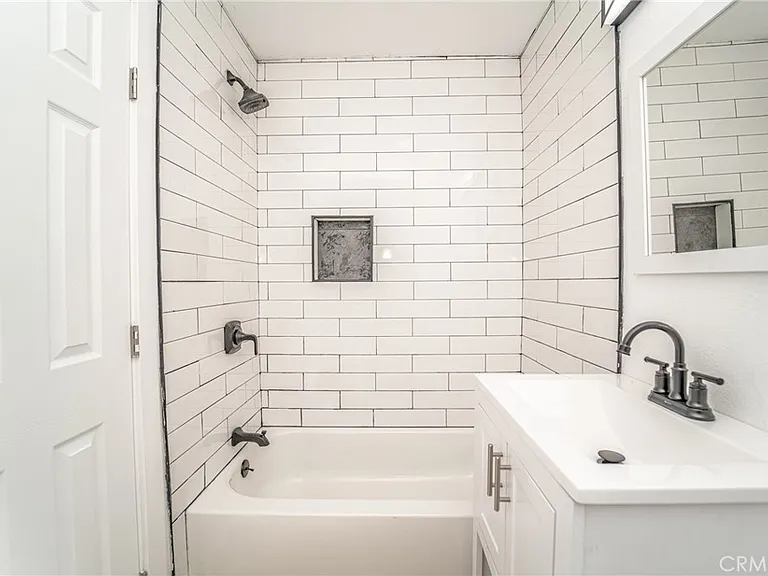 872 Hill — Photo 30