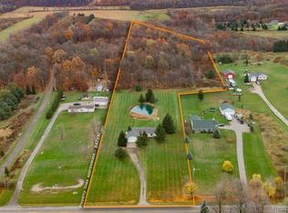12327 Duffield Rd, Gaines, MI 48436