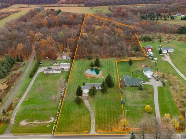 12327 Duffield Rd, Gaines, MI 48436
