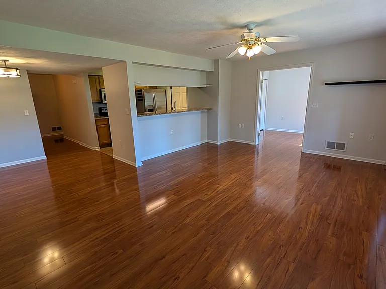 1468 Millbrook Trl — Photo 15