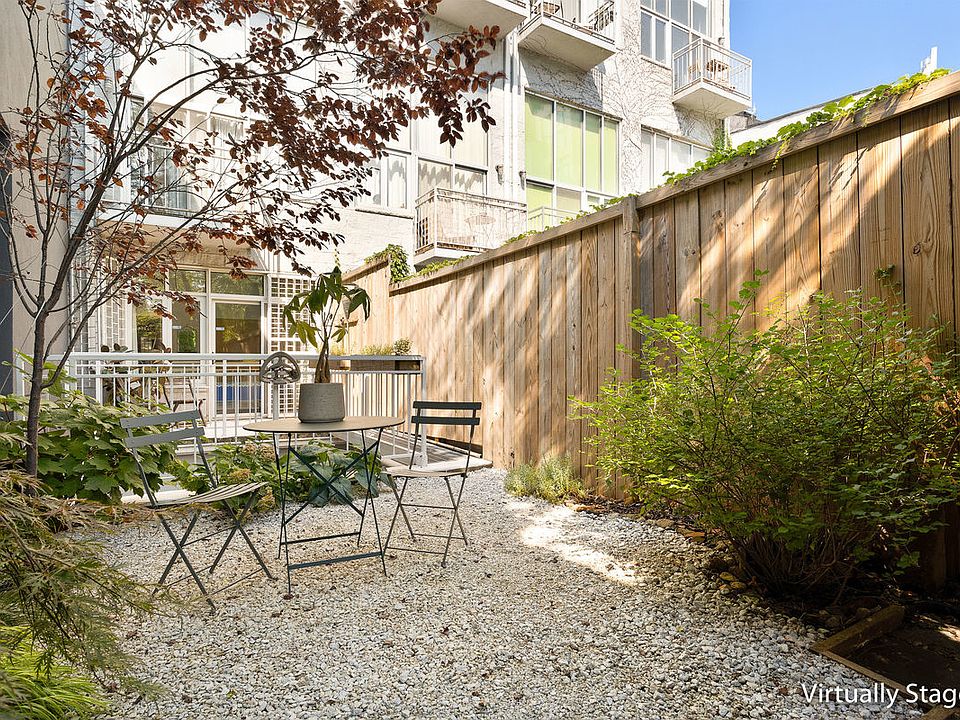 1st image of 158 Manhattan Ave APT 1B