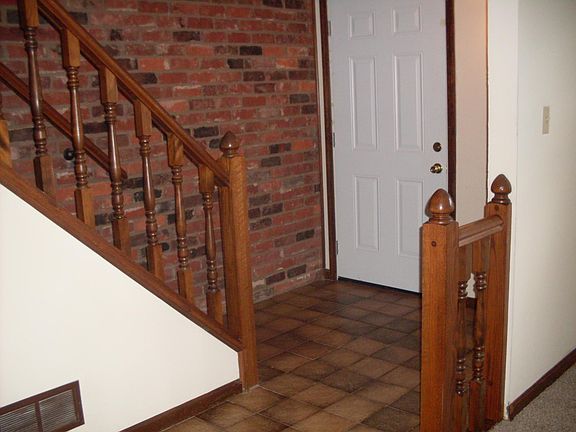 3rd image of 154 Wyndcrest Ct #A