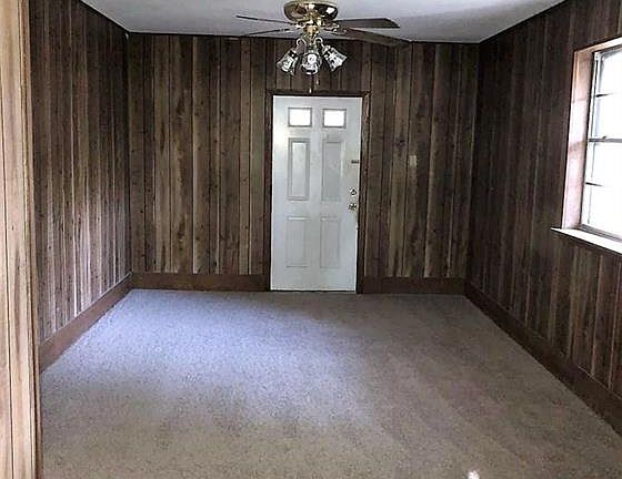 4th image of 1214 Deerwood Dr