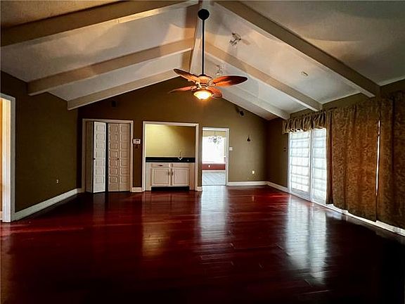 4th image of 713 Marlene Dr