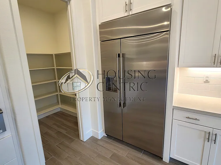 637 Lincoln Ct — Photo 14
