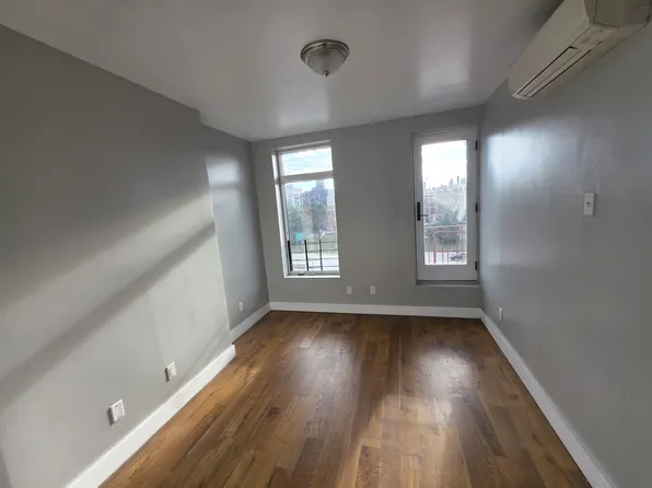 459 East 135th Street image 4 of 7