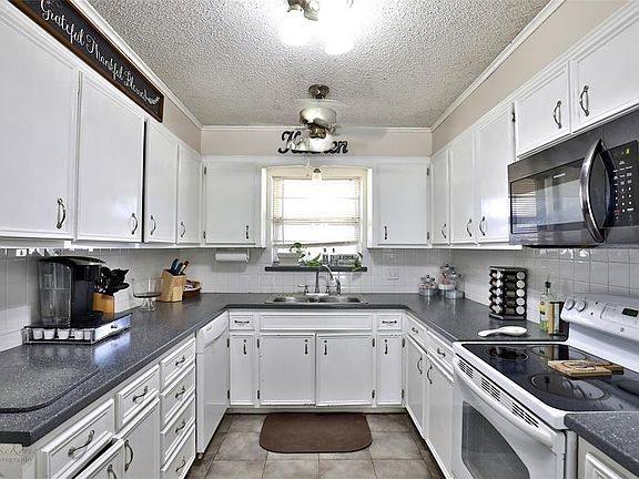 2nd image of 311 Paisano Dr