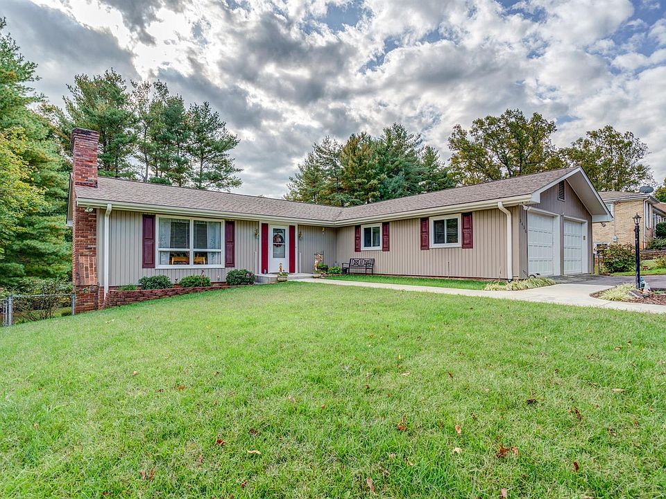 1st image of 5436 Stoneybrook Dr