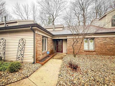 4 Boulder Ct, Nappanee, IN, 46550